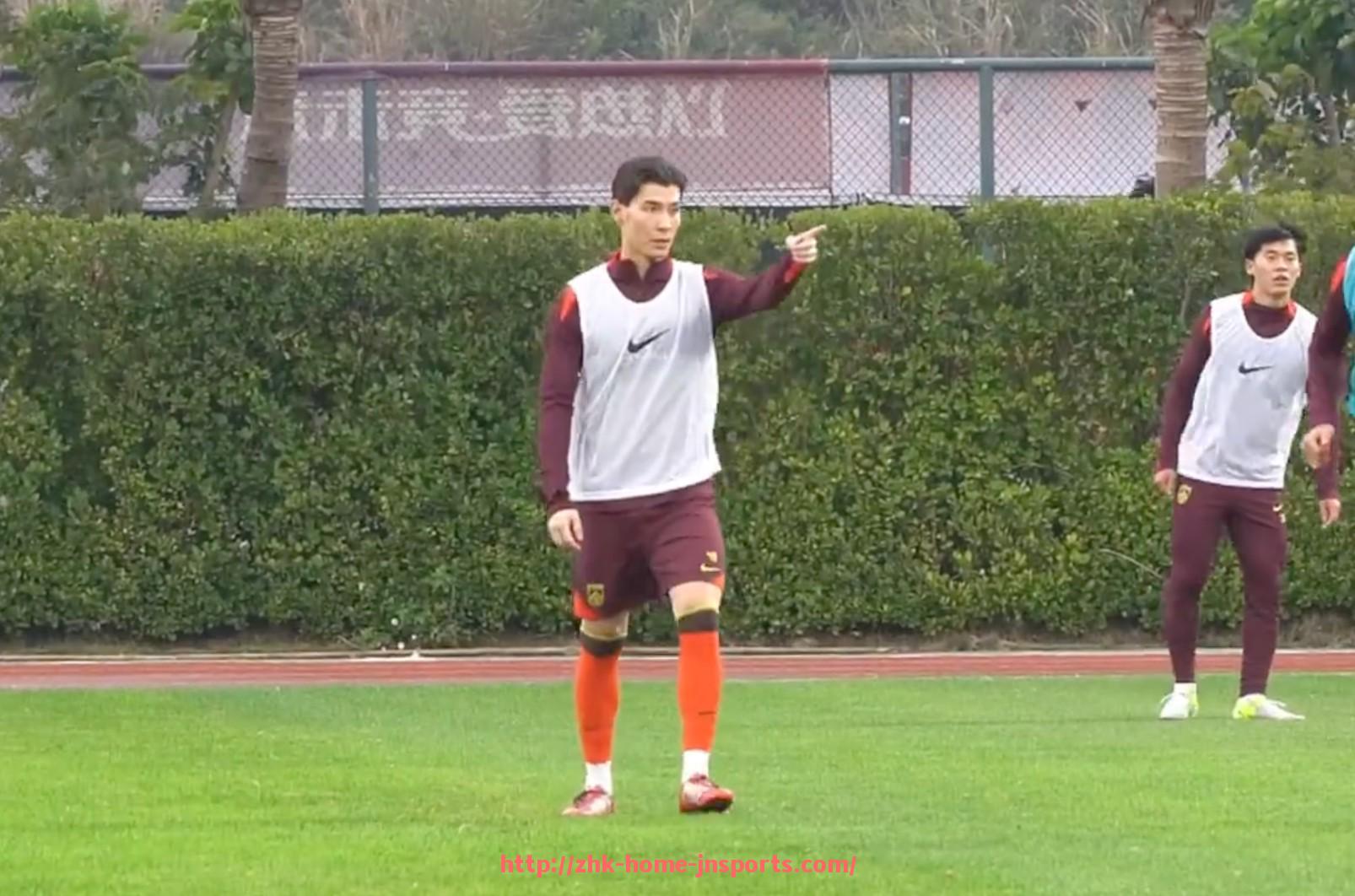 江南综合体育-被中国资本收购的德甲球队盘点:跨国投资与足球经济研究